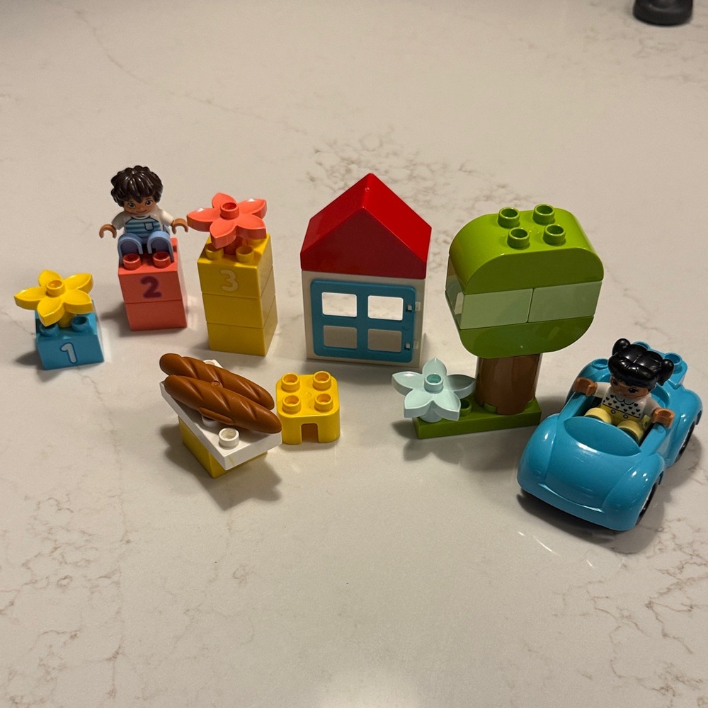 LEGO Duplo 10913 Brick Box - Picture 2 of 7